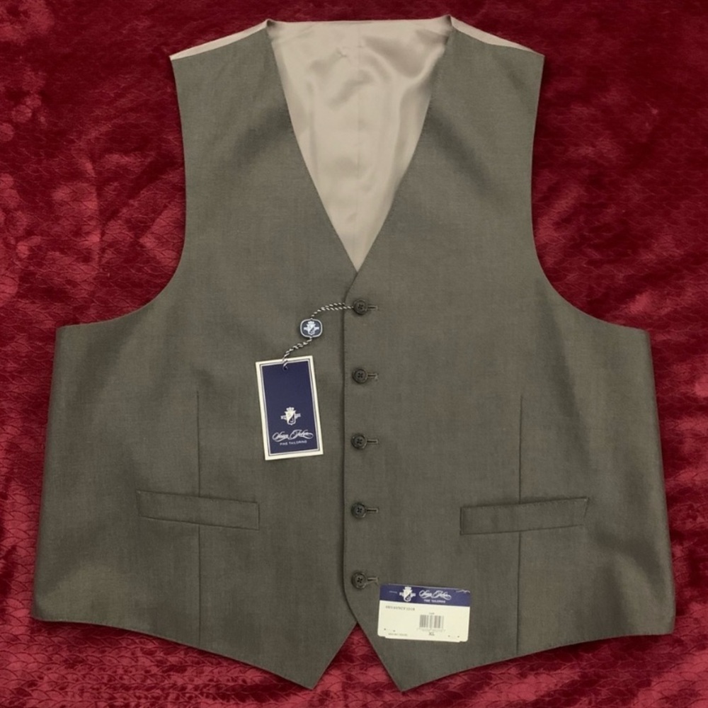 SEAN JOHN ADJUSTABLE VEST